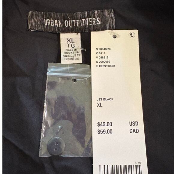 Urban Outfitters Jet Black Party Girl Button Down Sleeveless Shirt Size XL - Picture 4 of 7